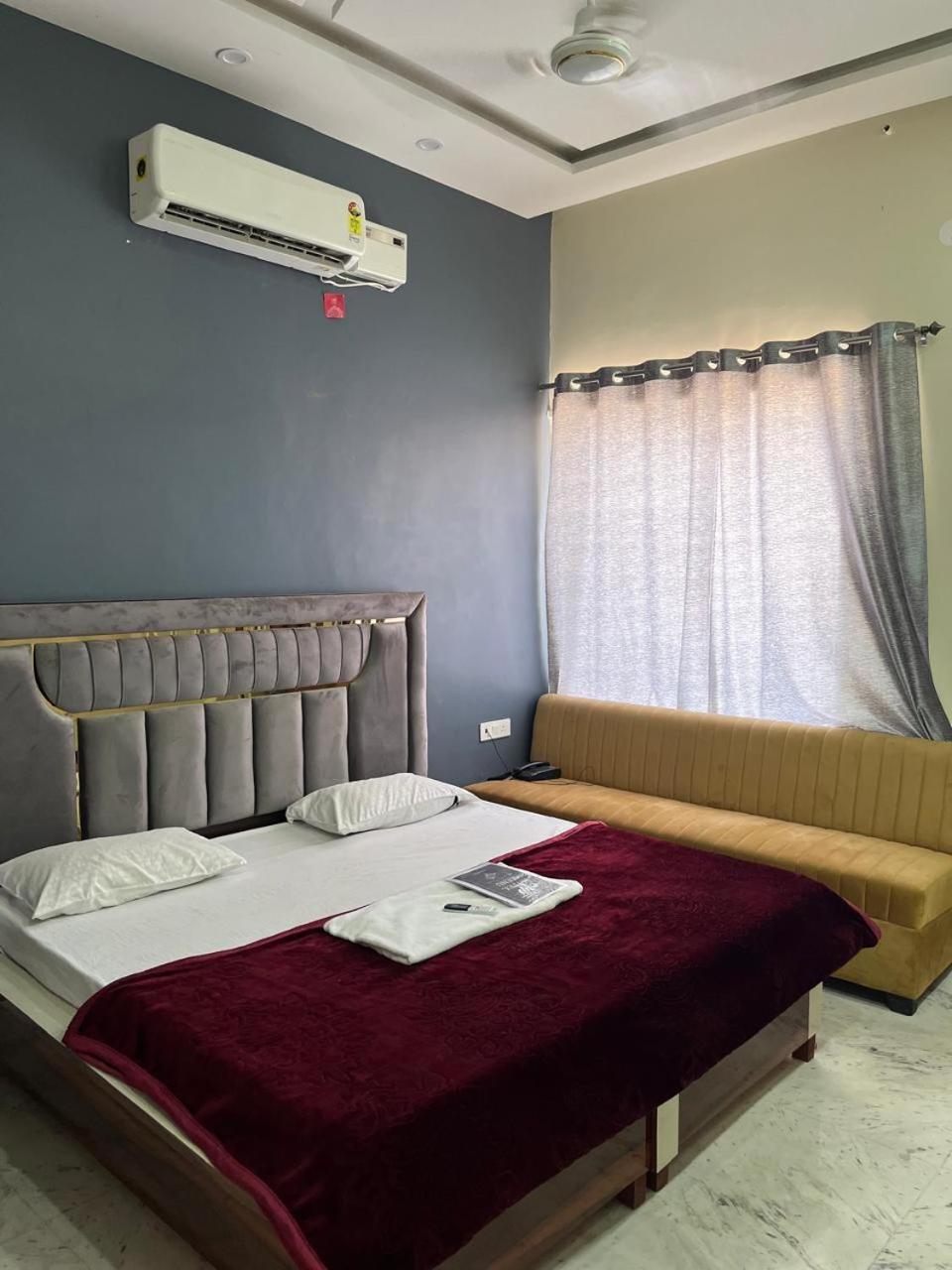 Hotel Ap Suratgarh Екстериор снимка