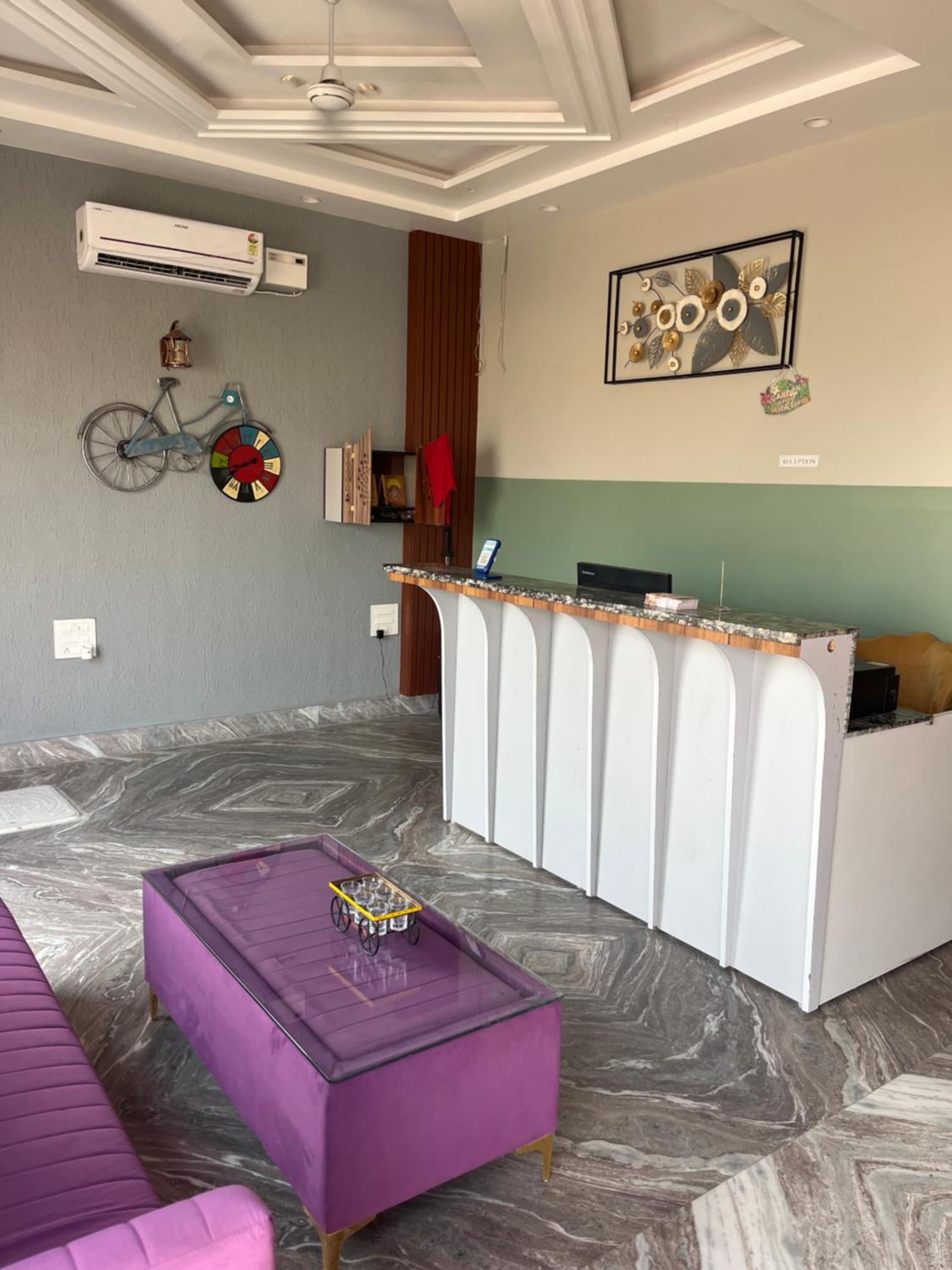 Hotel Ap Suratgarh Екстериор снимка
